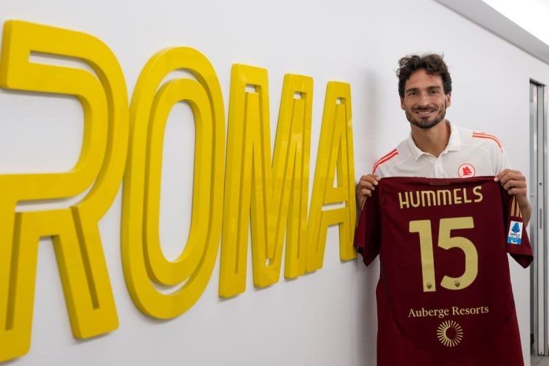 Mats Hummels gia nhập AS Roma