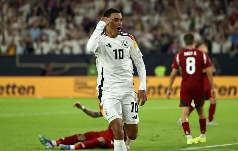 Jamal Musiala thi đấu xuất sắc trước ĐT Hungary.