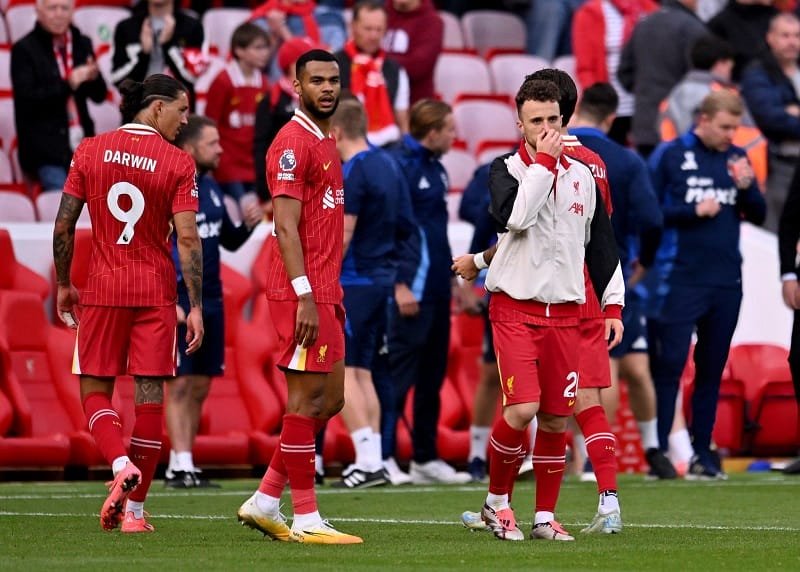 Liverpool bất ngờ để thua Nottingham Forest.