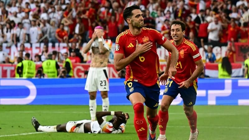 Merino là mẫu cầu thủ box to box công thủ toàn diện.