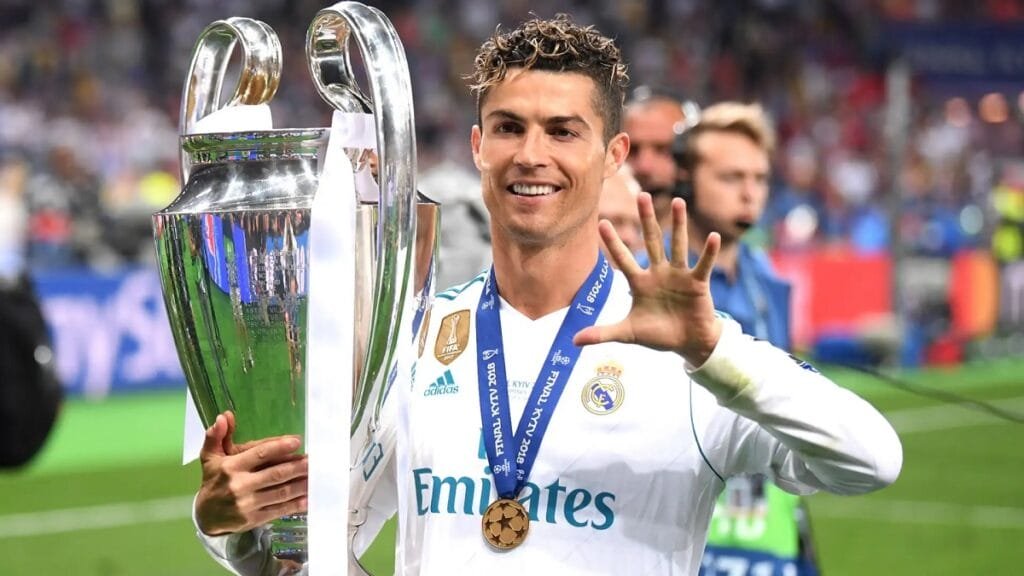 Ronaldo là tay săn bàn vĩ đại của Real Madrid