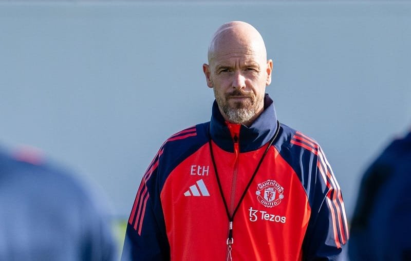 Erik ten Hag vẫn tự tin dù đứng trước nguy cơ bị sa thải.