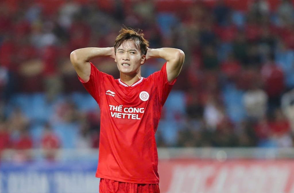 Hoàng Đức được cho ra đi vì mức thu nhập khủng