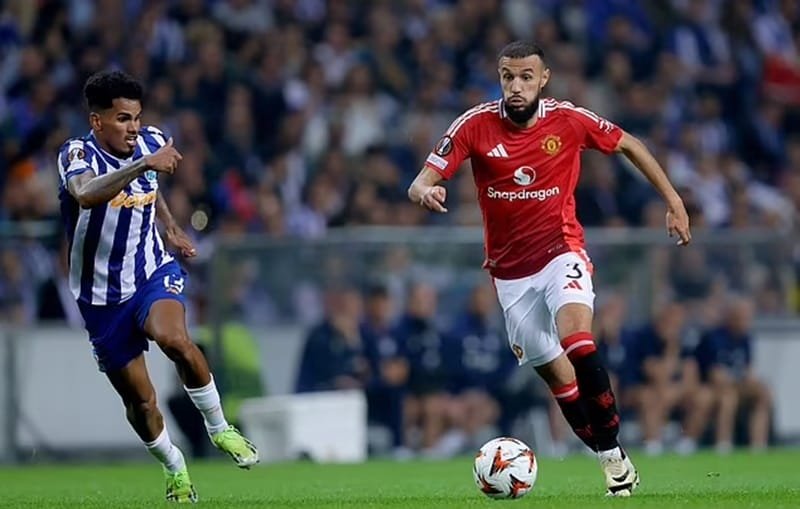 Tình hình của Mazraoui không nghiêm trọng.