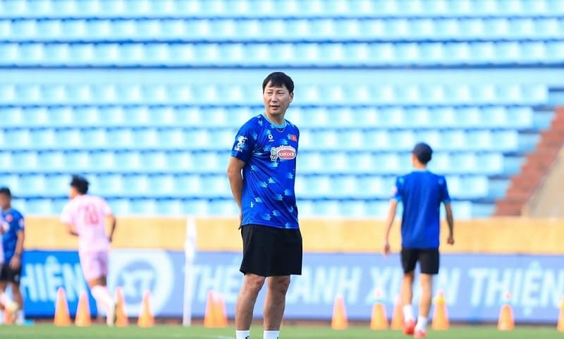 HLV Kim Sang-sik quyết tâm đánh bại Ấn Độ (Ảnh: VFF).