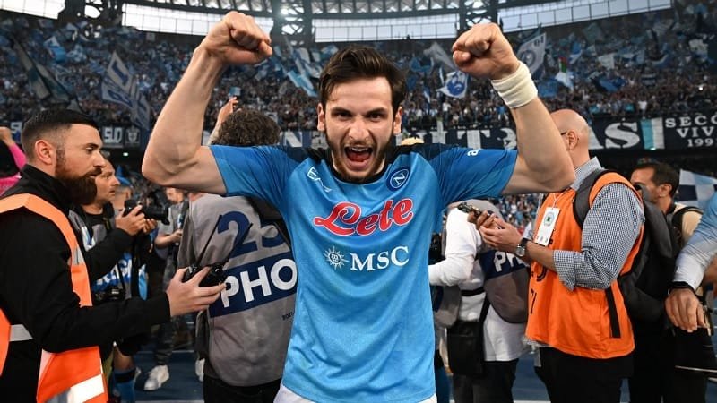 Kvaratskhelia khởi đầu ấn tượng tại Napoli