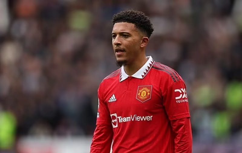 Sancho không thoải mái tại Man Utd.