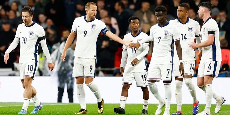 Tuyển Anh khởi đầu tốt