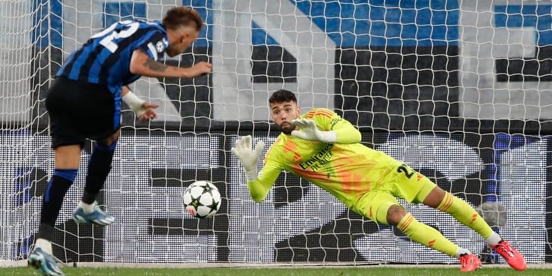 Arsenal chia điểm ngày ra quân