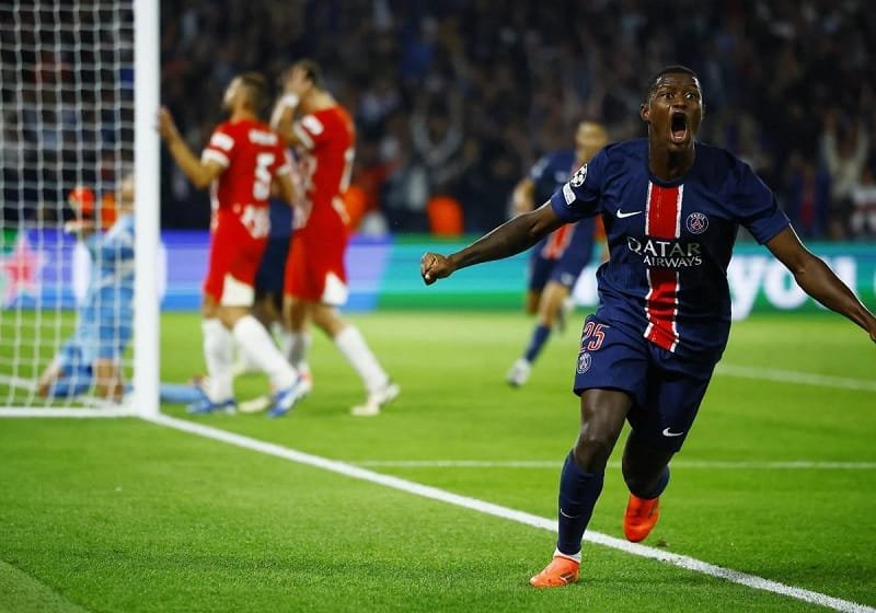 PSG vất vả hạ Girona