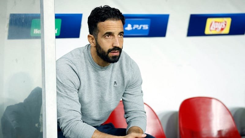 Amorim trở thành tâm điểm