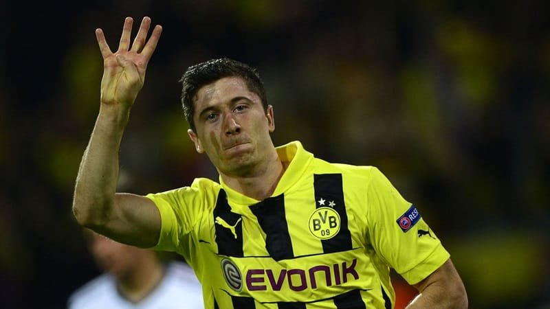Dortmund là bệ phóng đưa tên tuổi Lewandowski vươn tầm siêu sao.