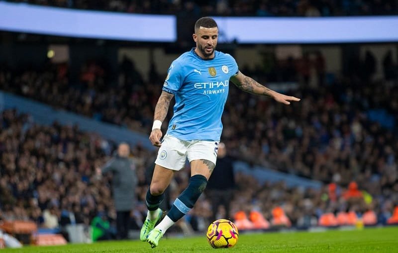 Walker lo Man City sẽ bị Liverpool đánh bại dễ dàng.