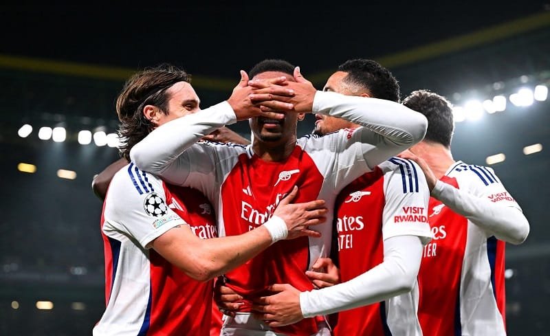 Arsenal cần chiến thắng để thu hẹp khoảng cách với ngôi đầu Ngoại hạng Anh.