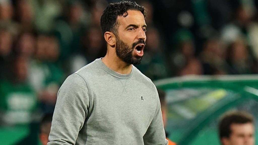 Có 4 sao Man United không phù hợp với Amorim