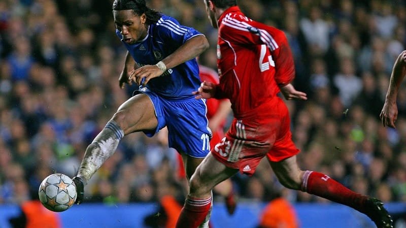 Chelsea vượt qua Liverpool ở bán kết
