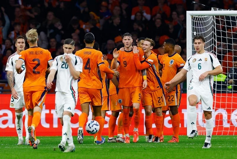 Hungary thua đậm Hà Lan