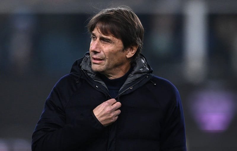 HLV Conte muốn một hậu vệ cánh trái mới.