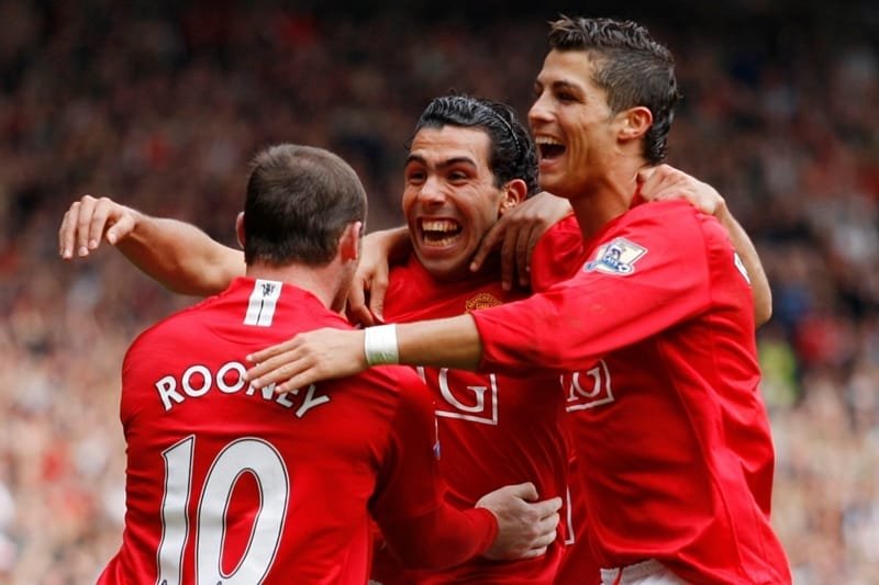 Rooney và Tevez hỗ trợ Ronaldo rất tốt