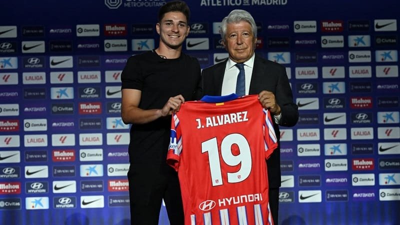 Alvarez gia nhập Atletico Madrid hè 2024