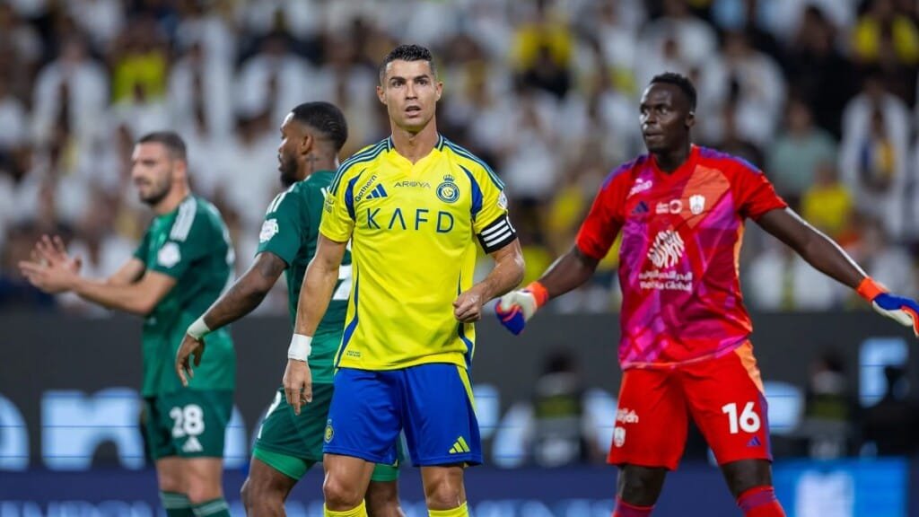 Saha tin rằng Ronaldo sẽ ghi nhiều bàn thắng hơn Messi nếu đến Mỹ