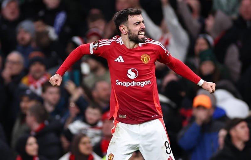 Bruno Fernandes là người hùng giúp Man United đánh bại Rangers.
