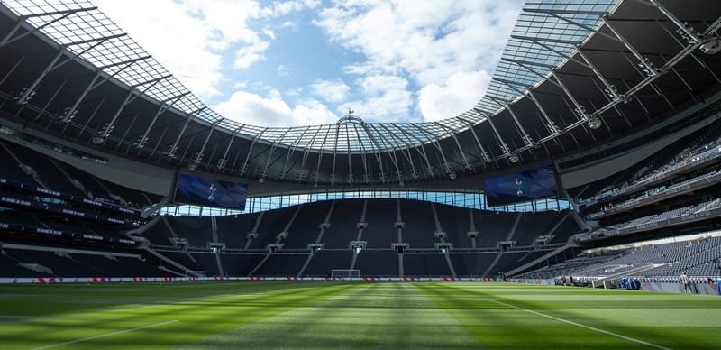 Tottenham Hotspur Stadium là sân đấu hiện đại tại Anh