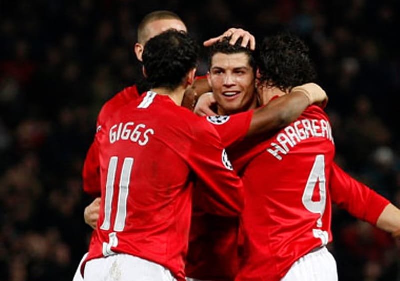 Man United không thua ở vòng bảng mùa bóng 2007/08