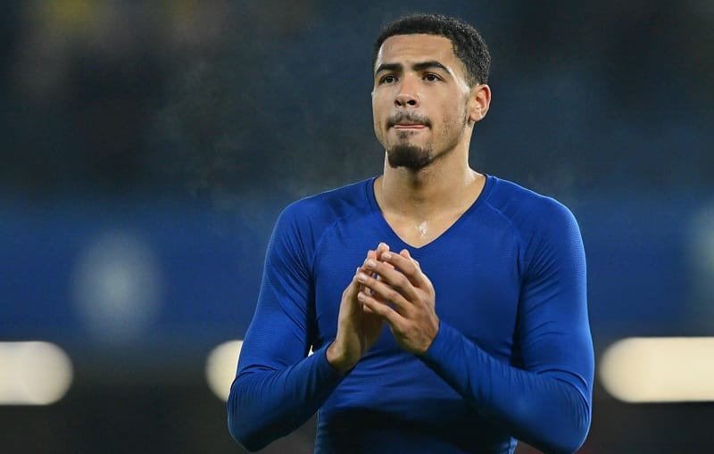 Levi Colwill có màn thể hiện không tốt giai đoạn gần đây.