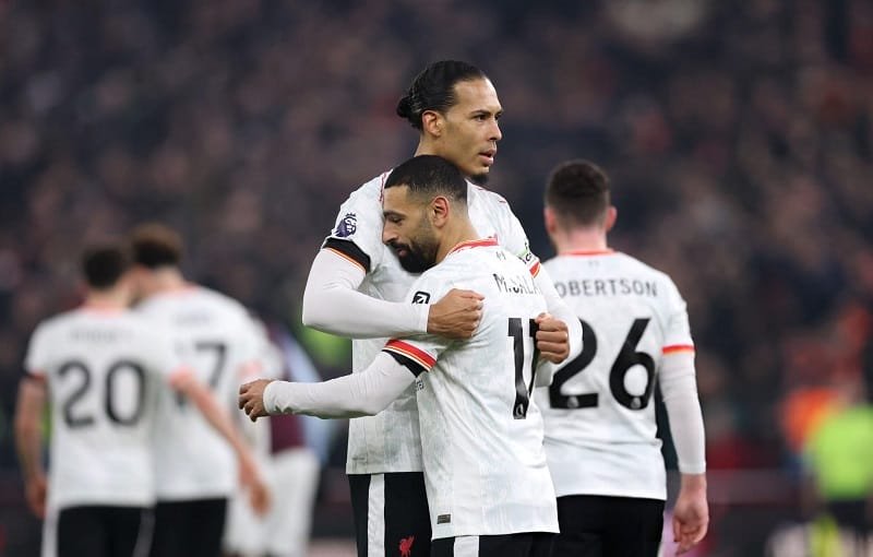 Liverpool bất ngờ sẩy chân ở trận gặp Aston Villa.