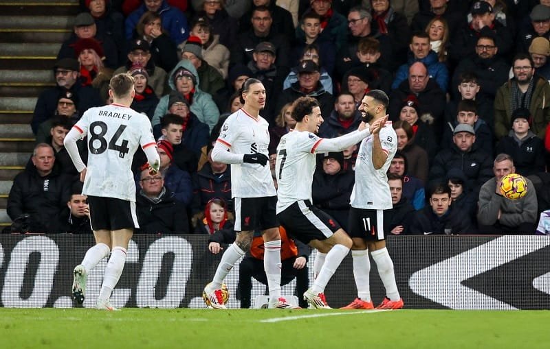 Liverpool dần bỏ xa các đối thủ cạnh tranh chức vô địch Ngoại hạng Anh.