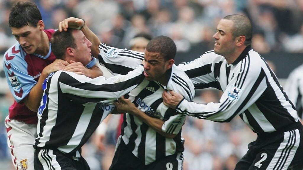 Câu lạc bộ bóng đá Newcastle giai đoạn 1993-2007 để lại ấn tượng với lối chơi tấn công hấp dẫn..