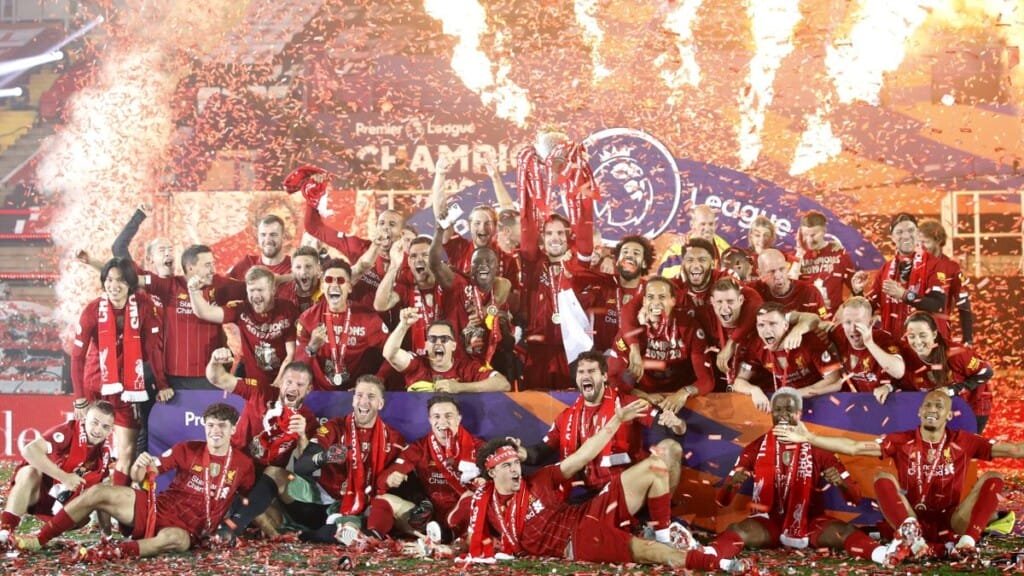 Liverpool vô địch Premier League 2019/20, chấm dứt 30 năm chờ đợi.