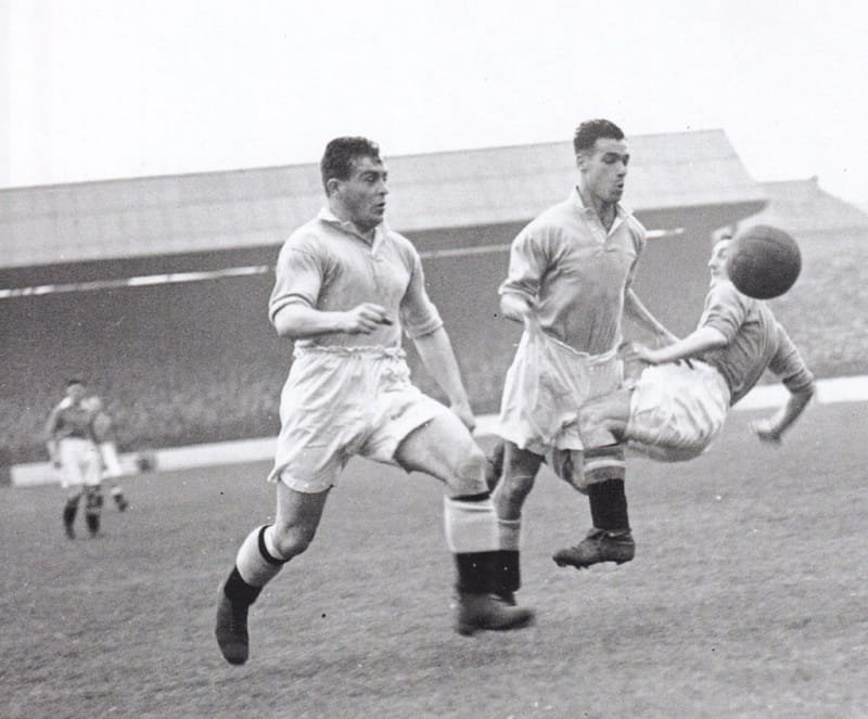 Trận đấu giữa Charlton Athletic và Man City vào năm 1938